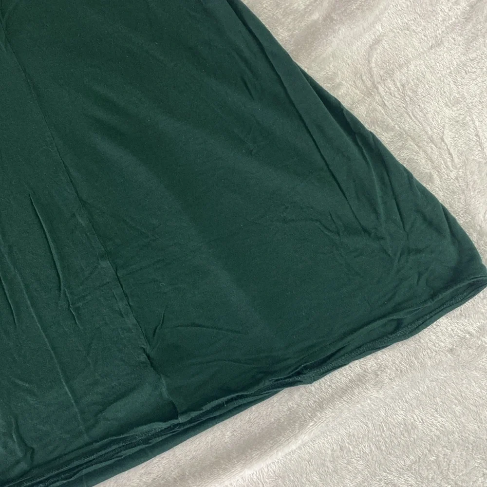 Dark green sleeveless wrinkly dress - Picture 14 of 17